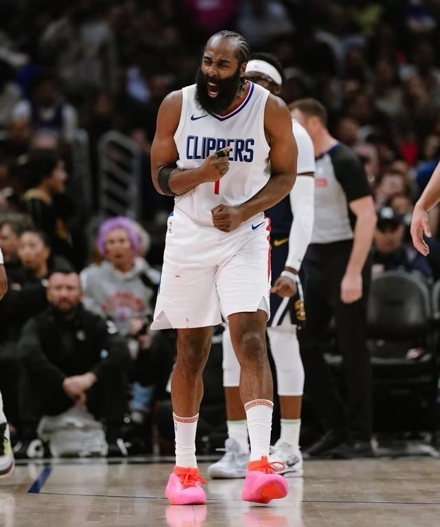 开云体育最新网址-斯图加特vs勒沃库森